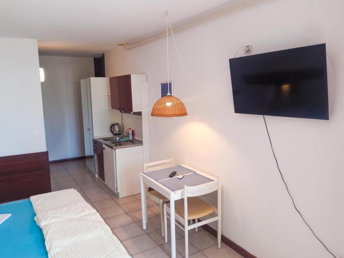 Apartmani Jutro Novalja Εξωτερικό φωτογραφία